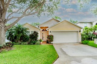 2559 12th Square SW, Vero Beach, FL 32968