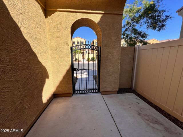 1367 S Country Club Drive Unit 1093, Mesa, AZ 85210