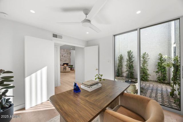 4610 N 40TH Street, Phoenix, AZ 85018