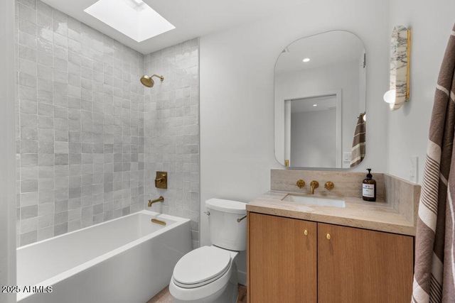 4610 N 40TH Street, Phoenix, AZ 85018