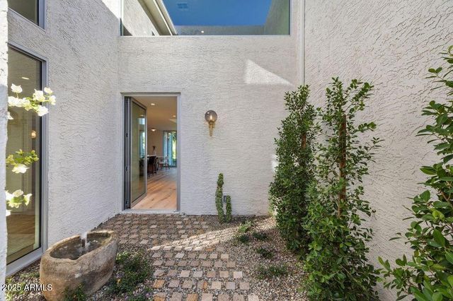 4610 N 40TH Street, Phoenix, AZ 85018