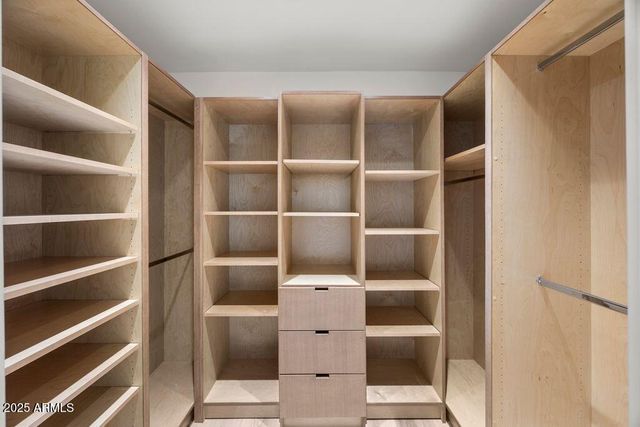 4610 N 40TH Street, Phoenix, AZ 85018