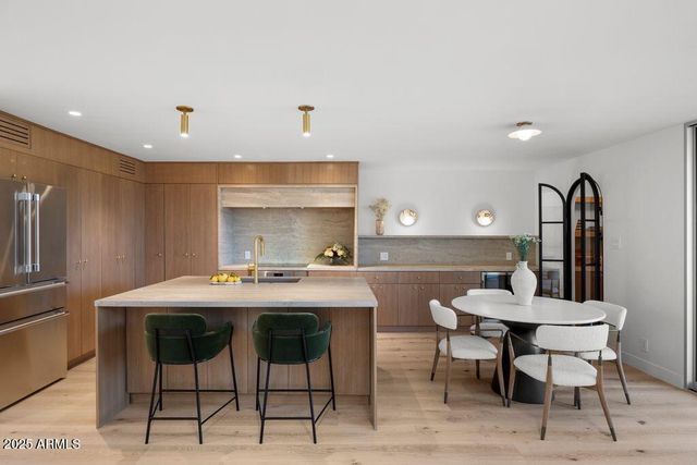 4610 N 40TH Street, Phoenix, AZ 85018