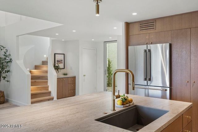 4610 N 40TH Street, Phoenix, AZ 85018