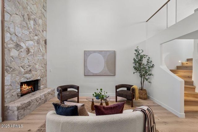 4610 N 40TH Street, Phoenix, AZ 85018