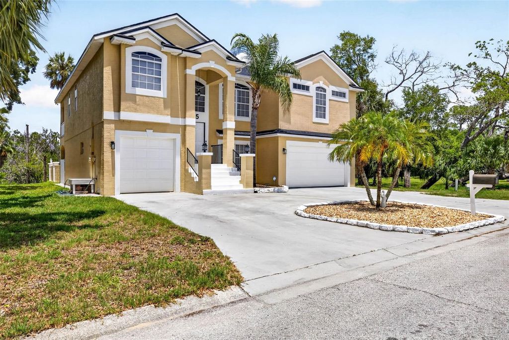 7445 GULF WAY, Hudson, FL 34667