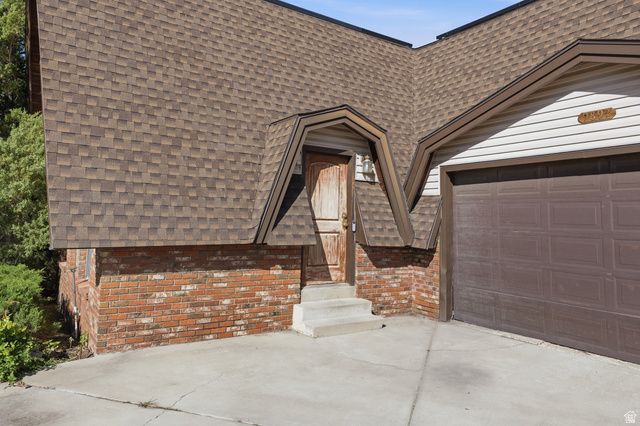 9892 N HIDDEN DR, Highland, UT 84003
