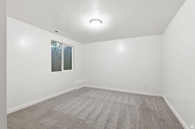 9892 N HIDDEN DR, Highland, UT 84003