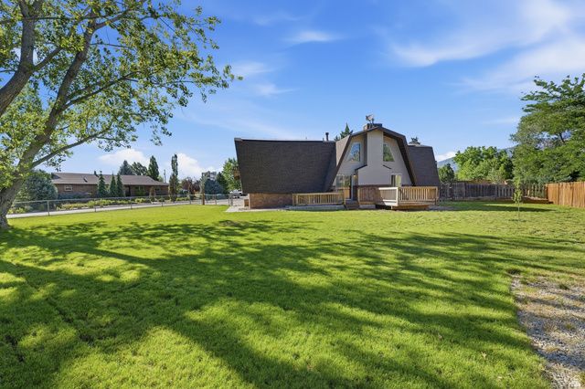 9892 N HIDDEN DR, Highland, UT 84003