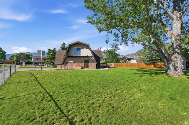9892 N HIDDEN DR, Highland, UT 84003