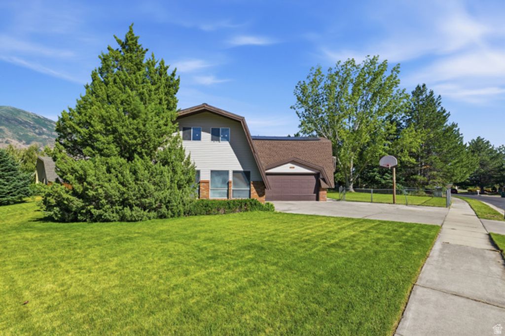 9892 N HIDDEN DR, Highland, UT 84003