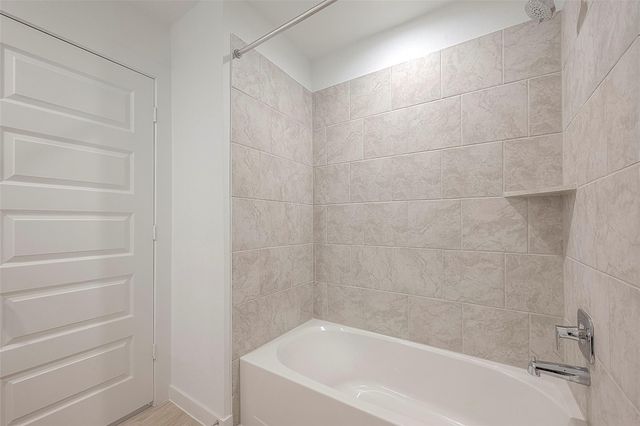 4906 Edgewood Drive, Fresno, TX 77545