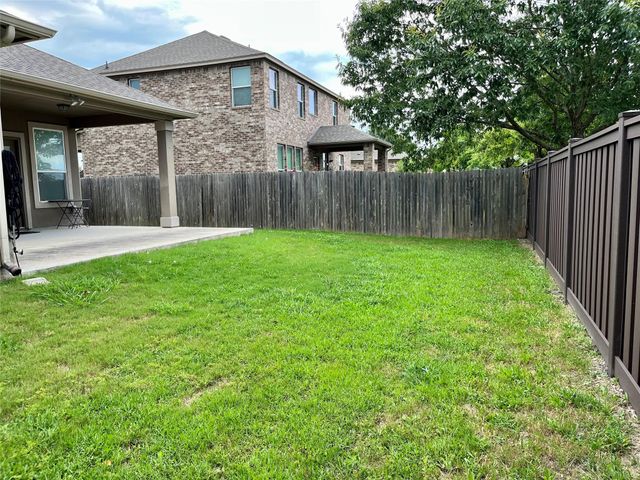 503 Yosemite TRL, Taylor, TX 76574
