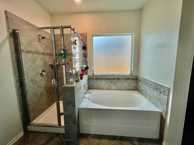 503 Yosemite TRL, Taylor, TX 76574