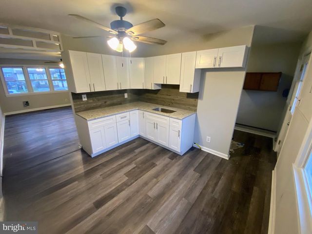 934 ALCYON DR, Bellmawr, NJ 08031