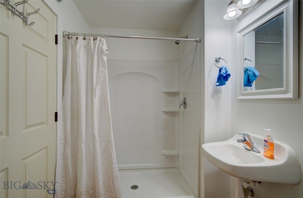 249 Shepherd Trail B, Bozeman, MT 59718 photo 9