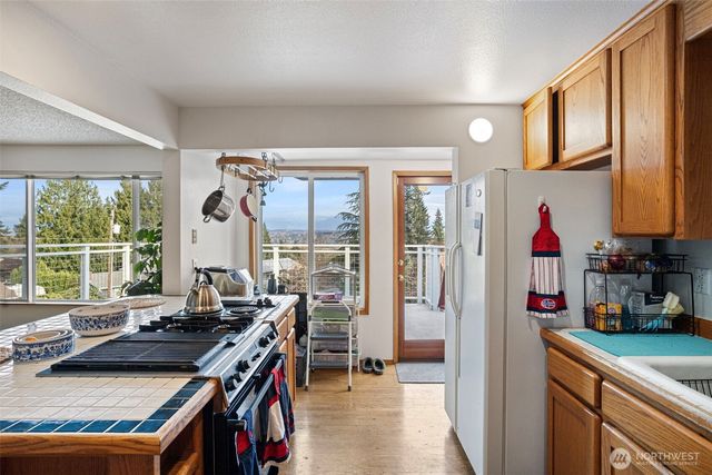 8421 Cascadia Avenue, Everett, WA 98208