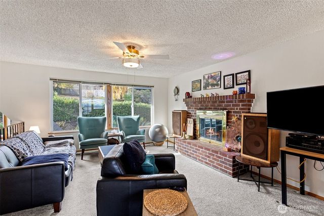 8421 Cascadia Avenue, Everett, WA 98208