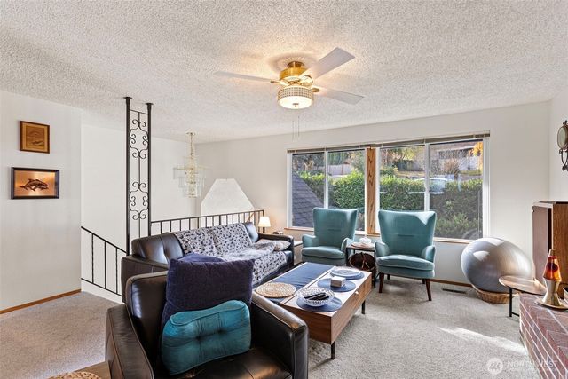 8421 Cascadia Avenue, Everett, WA 98208