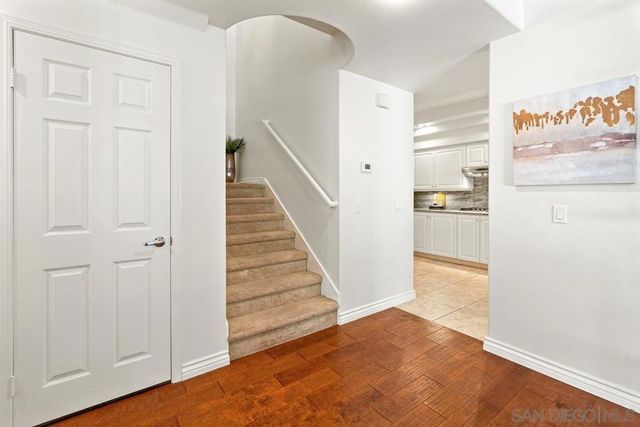 8619 Via Mallorca C, La Jolla, CA 92037