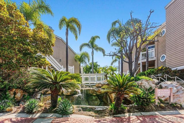 8619 Via Mallorca C, La Jolla, CA 92037