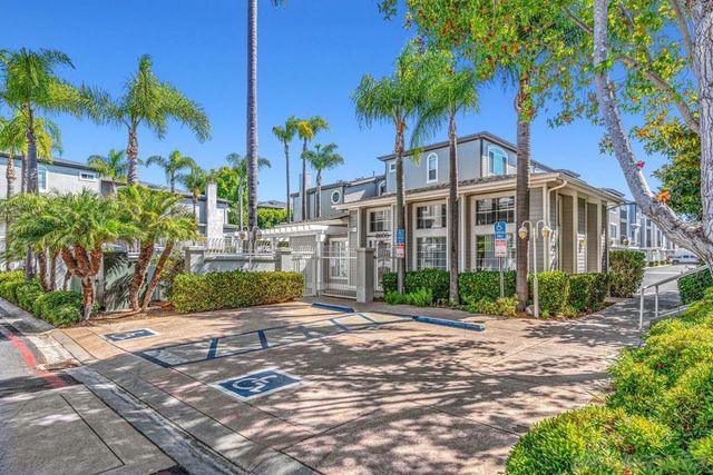 8619 Via Mallorca C, La Jolla, CA 92037