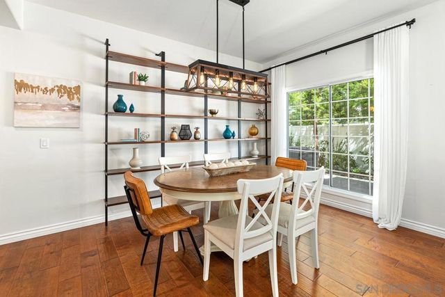 8619 Via Mallorca C, La Jolla, CA 92037