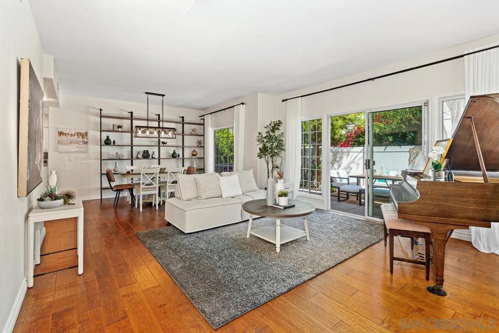 8619 Via Mallorca C, La Jolla, CA 92037