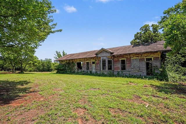 9925 S Anderson Road, Guthrie, OK 73044