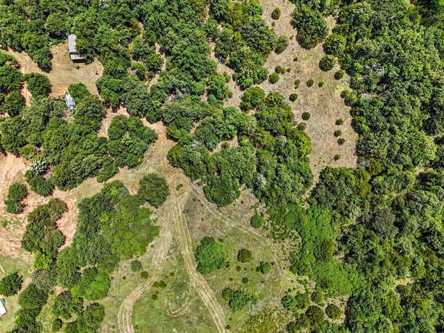 9925 S Anderson Road, Guthrie, OK 73044