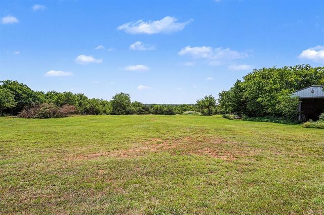 9925 S Anderson Road, Guthrie, OK 73044