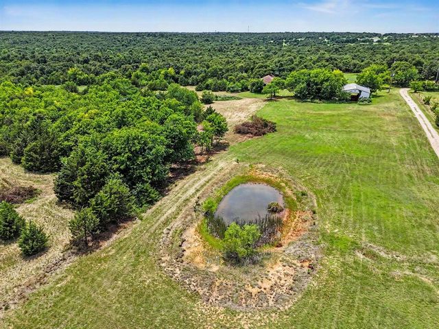 9925 S Anderson Road, Guthrie, OK 73044