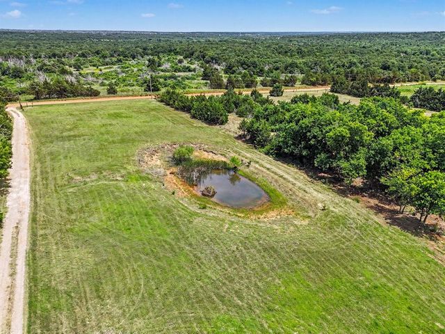 9925 S Anderson Road, Guthrie, OK 73044
