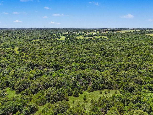 9925 S Anderson Road, Guthrie, OK 73044