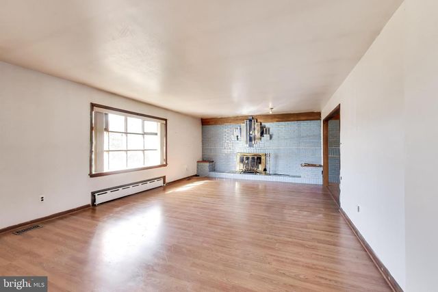 4414 BANKS PL NE, Washington, DC 20019