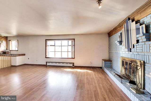 4414 BANKS PL NE, Washington, DC 20019