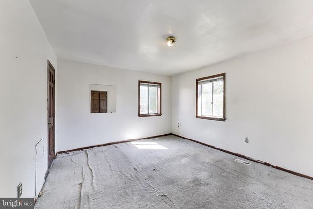 4414 BANKS PL NE, Washington, DC 20019