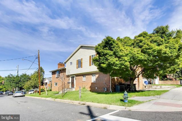 4414 BANKS PL NE, Washington, DC 20019