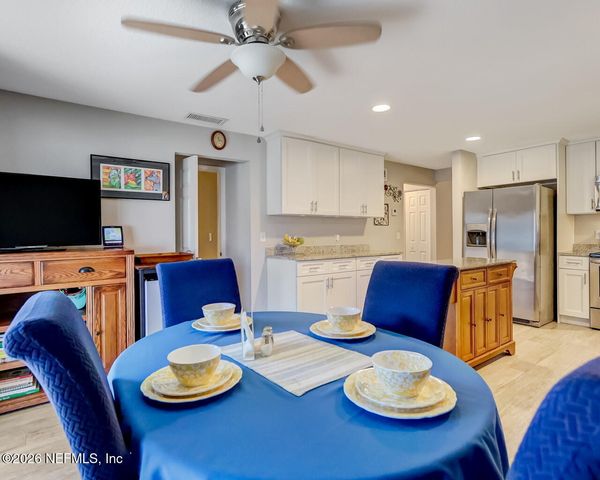 10655 LA MANCHA Avenue, Jacksonville, FL 32257