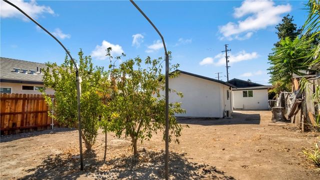 354 W 13th, San Bernardino, CA 92405