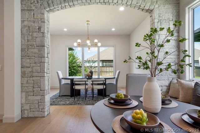 12030 S Vandalia Avenue, Tulsa, OK 74137