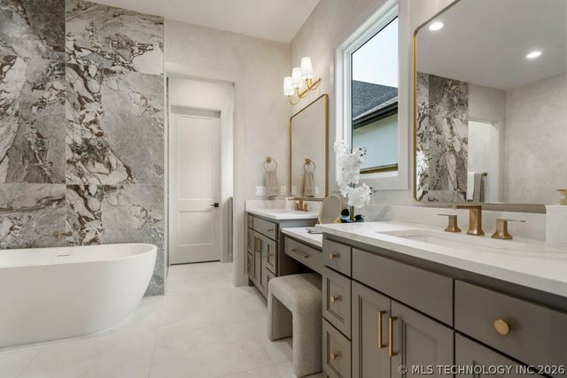 12030 S Vandalia Avenue, Tulsa, OK 74137