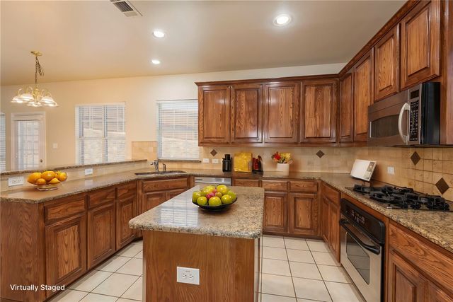 1215 Nocona Drive, Irving, TX 75063