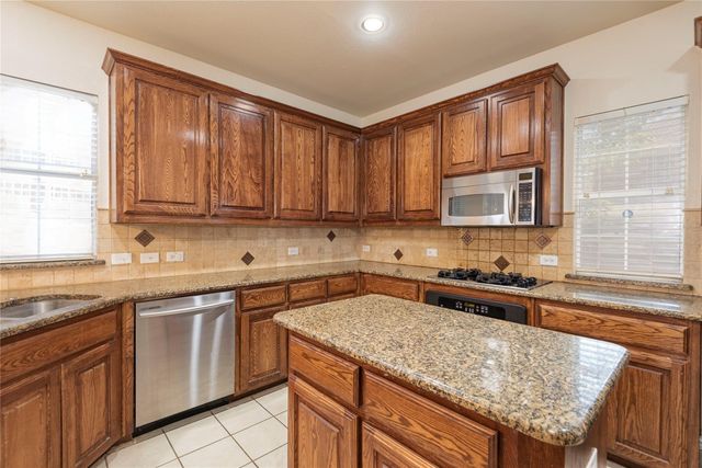 1215 Nocona Drive, Irving, TX 75063