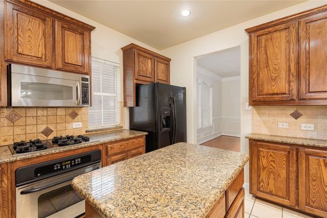 1215 Nocona Drive, Irving, TX 75063