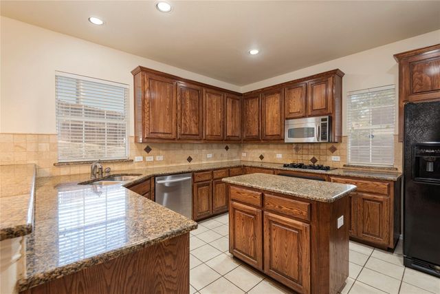 1215 Nocona Drive, Irving, TX 75063