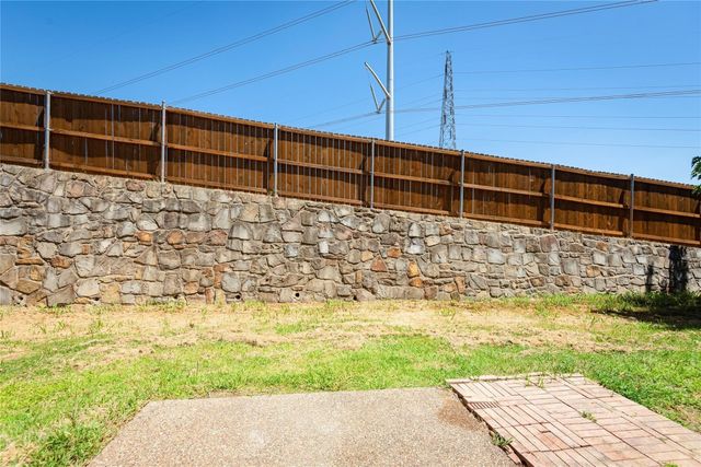 1215 Nocona Drive, Irving, TX 75063