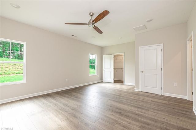 203 Creekside Terrace, Clemmons, NC 27012