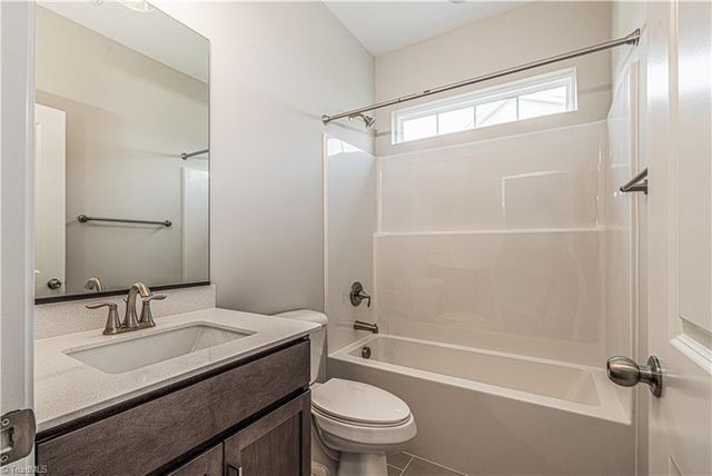 203 Creekside Terrace, Clemmons, NC 27012