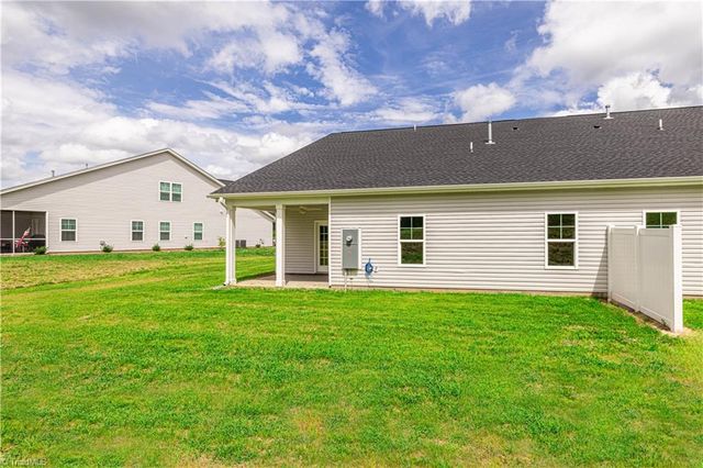 203 Creekside Terrace, Clemmons, NC 27012